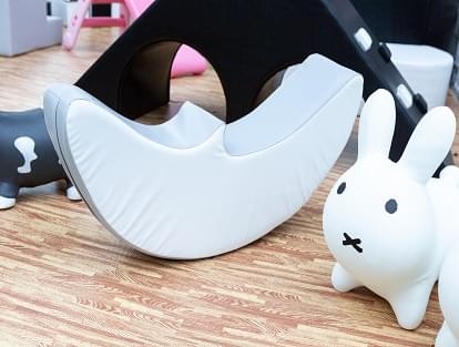 Monochrome - Image 4